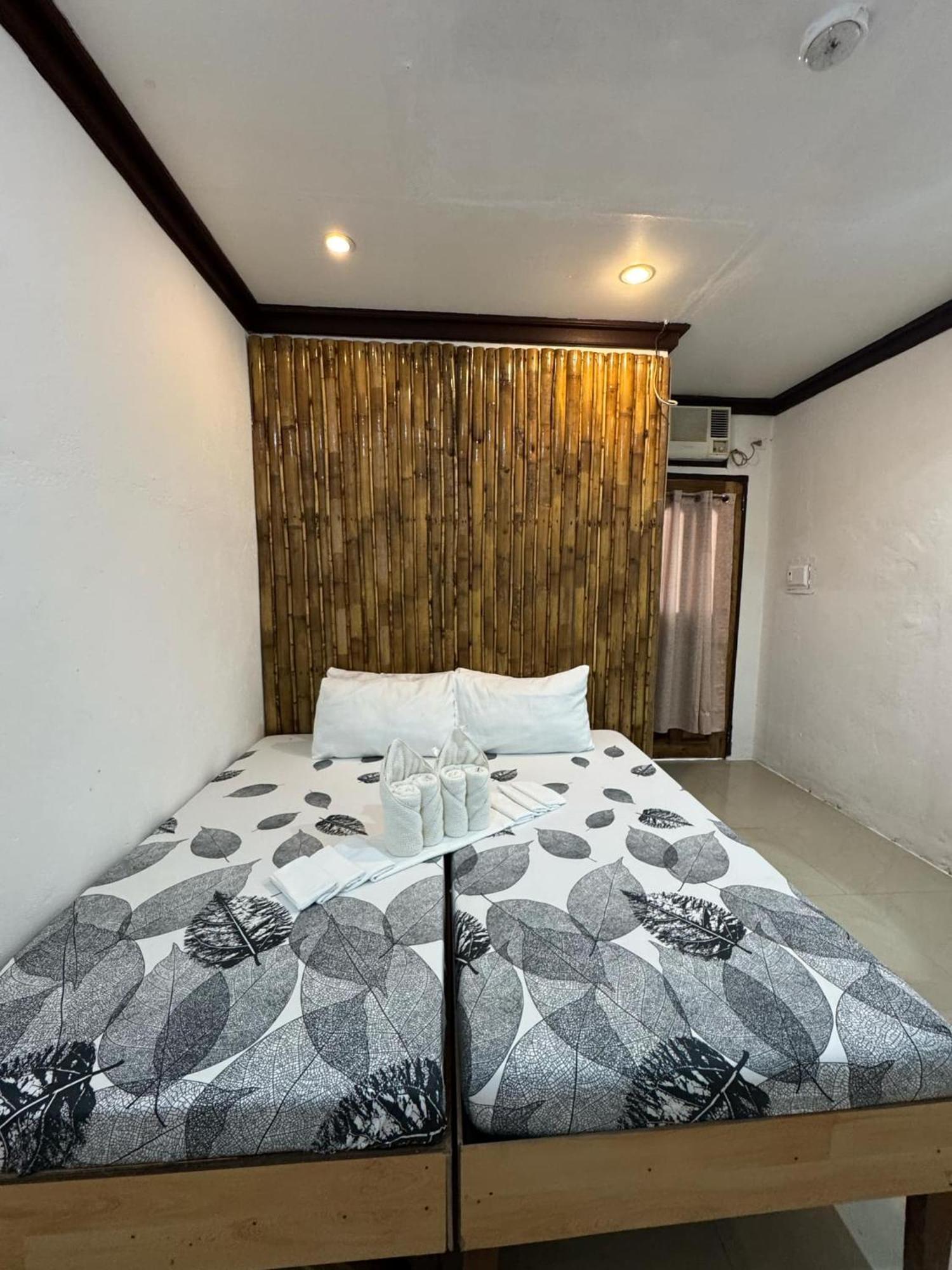 Aquaholik Traveler'S Lodge El Nido Exterior foto