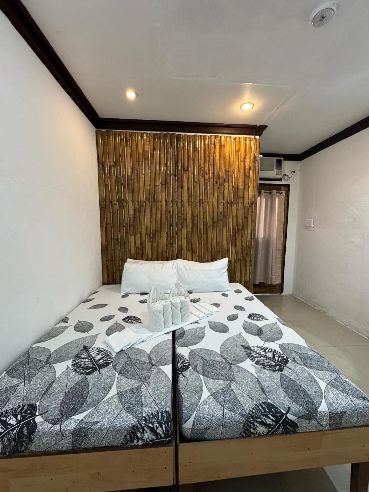 Aquaholik Traveler'S Lodge El Nido Exterior foto
